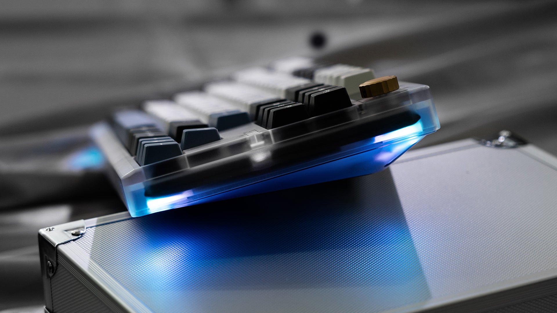 ZOOM TKL DYNA Frosted Clear