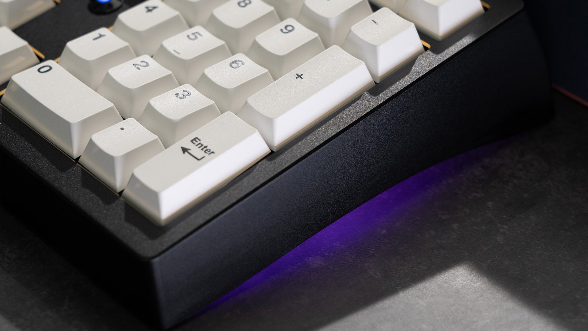 Zoom98 SE 양극산화 처리된 블랙