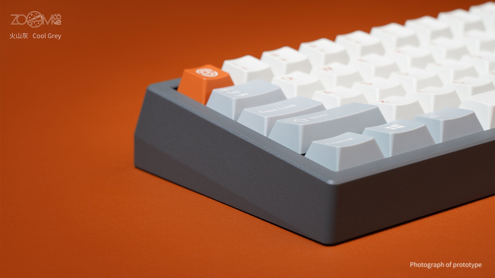 Zoom65 에센셜 에디션 V2 - 쿨 그레이