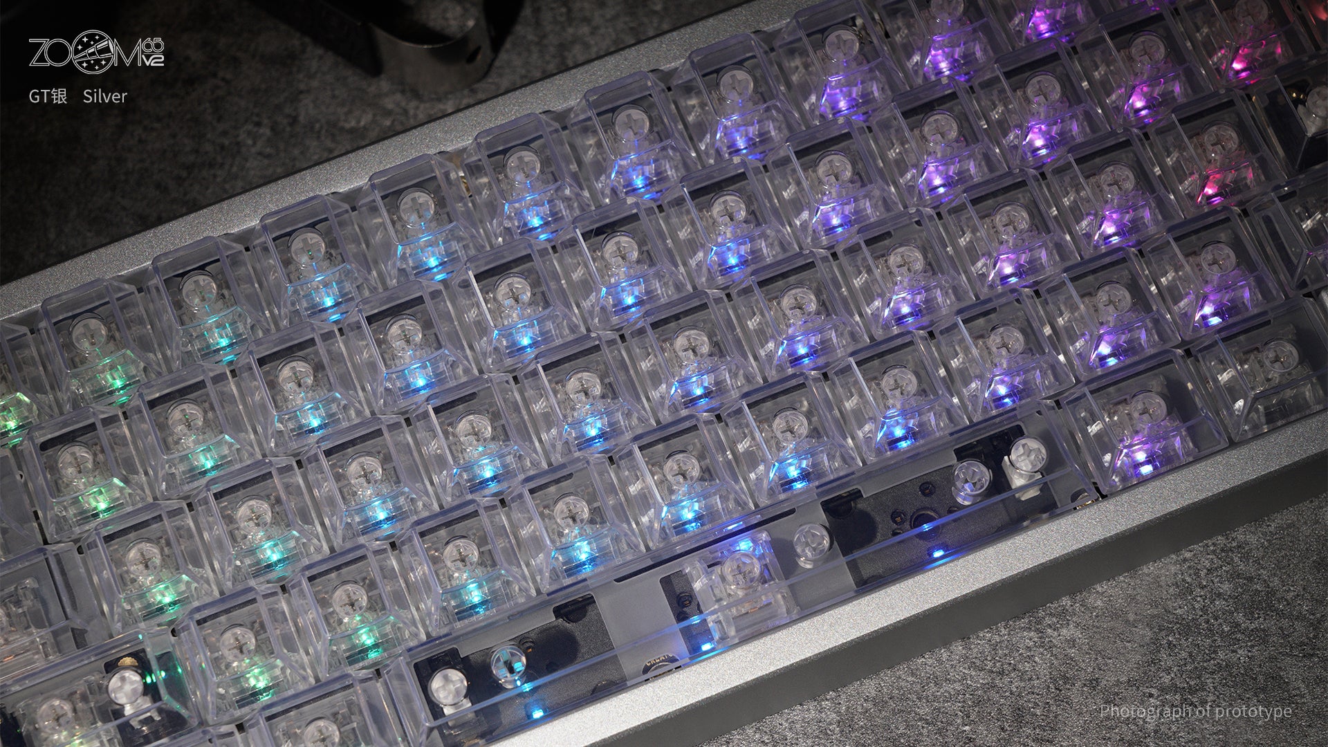 Zoom65 에센셜 에디션 V2 - GT 실버