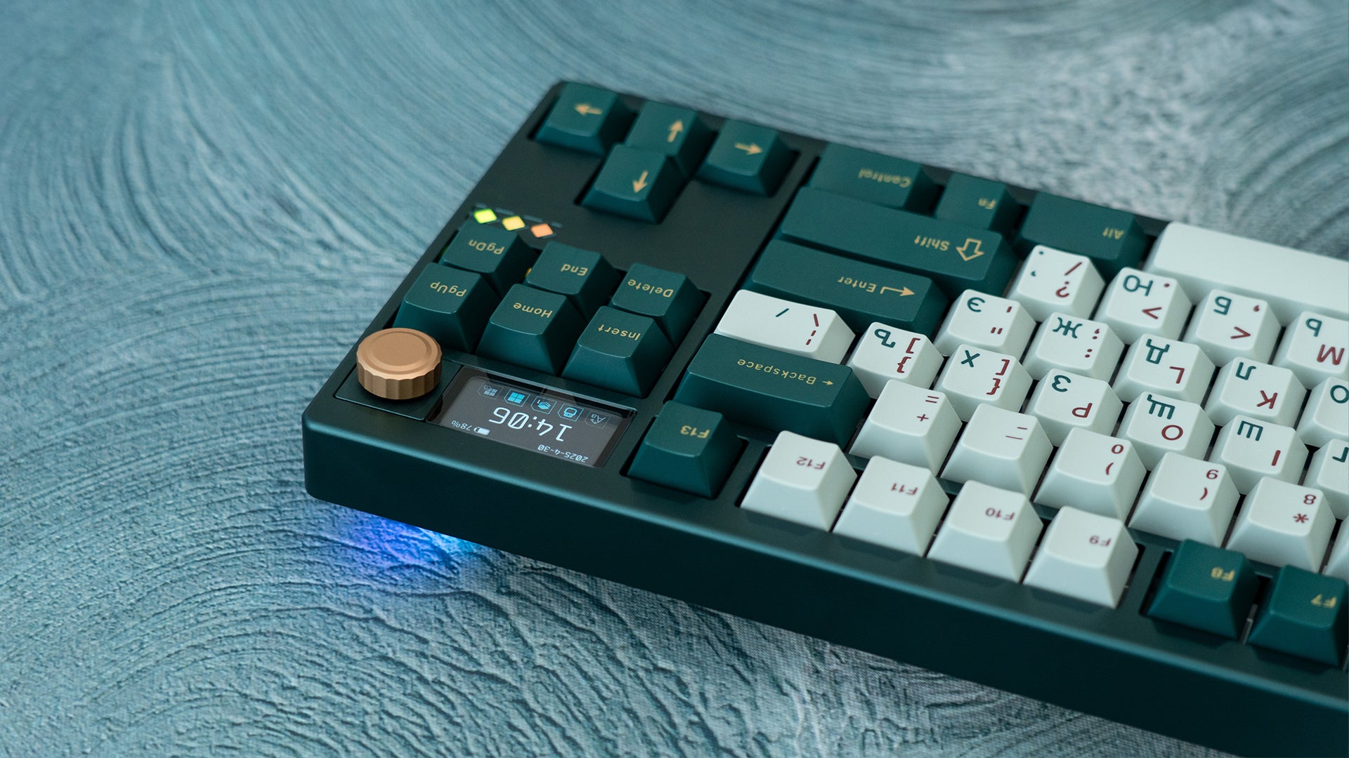 [Pre-Order] ZOOM TKL DYNA Ink Green