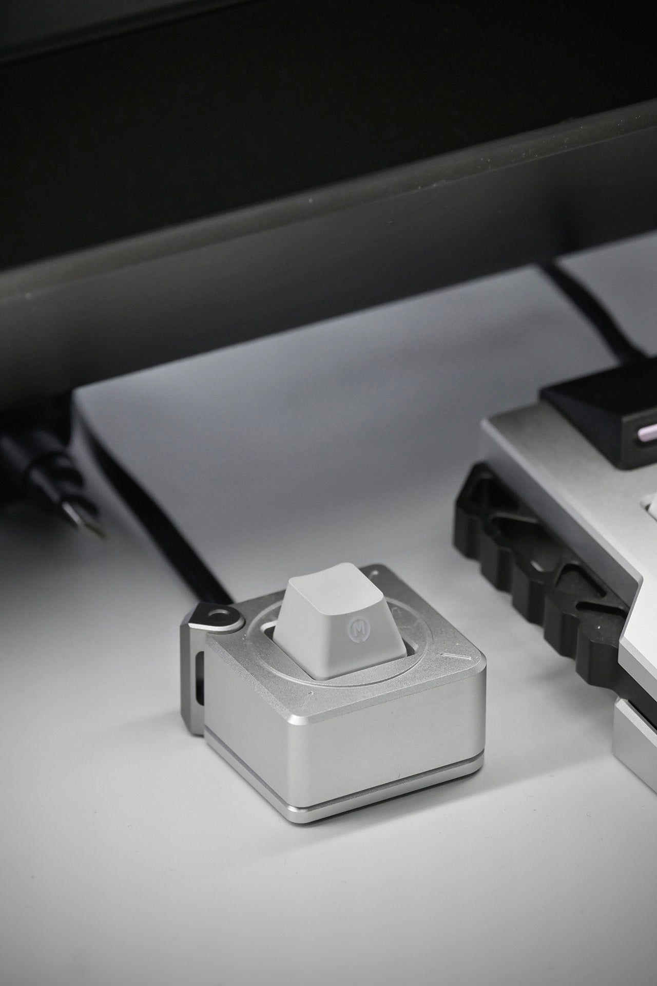 M-Switch Button X My studio