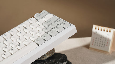 [GB]Zoom64 Moonstone White